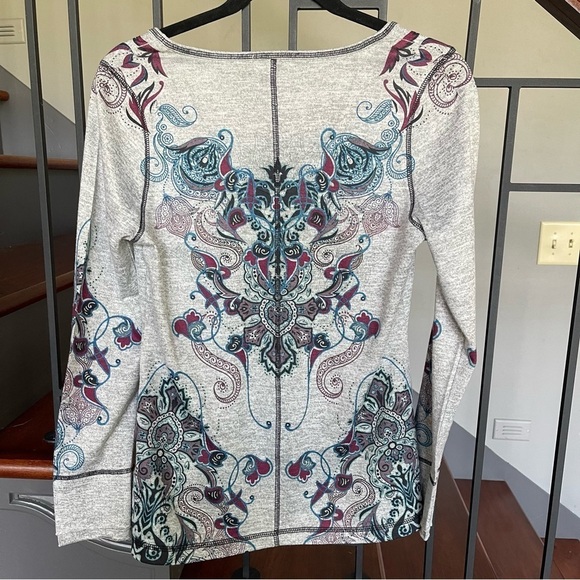 One World Grey Long Sleeve Top Blue Purple Paisley Studs Boho Casual size small - Picture 4 of 15